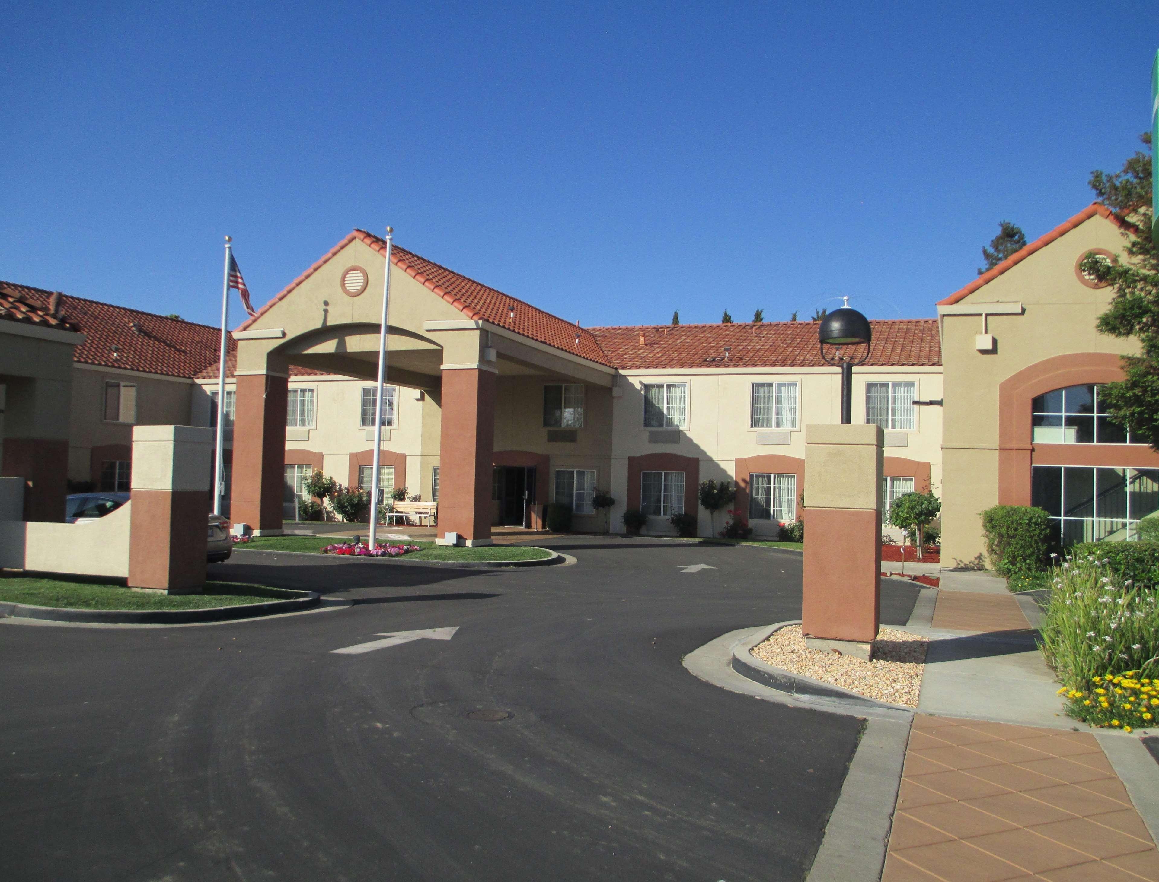 Best Western Brentwood Inn Εξωτερικό φωτογραφία
