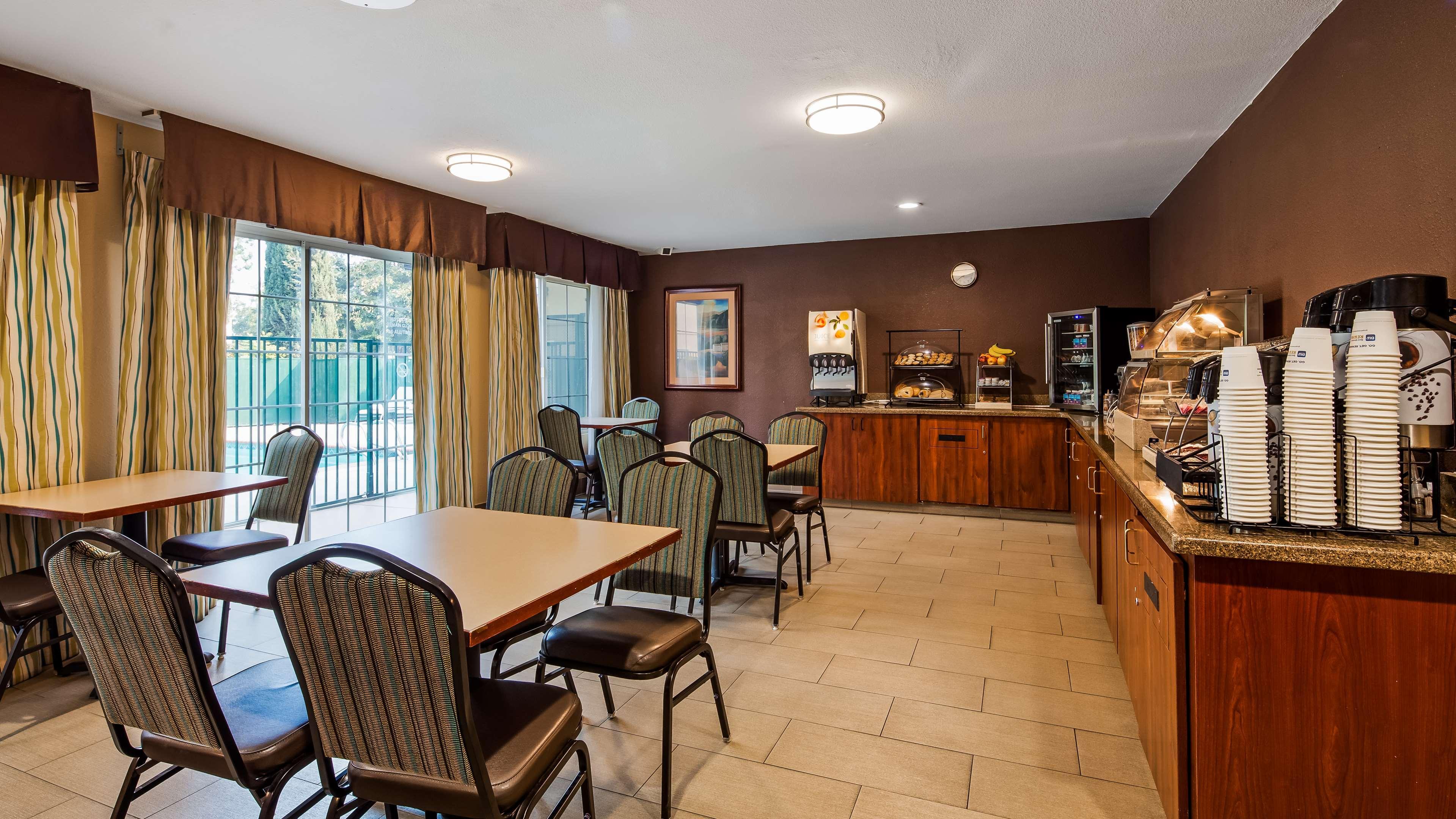 Best Western Brentwood Inn Εξωτερικό φωτογραφία